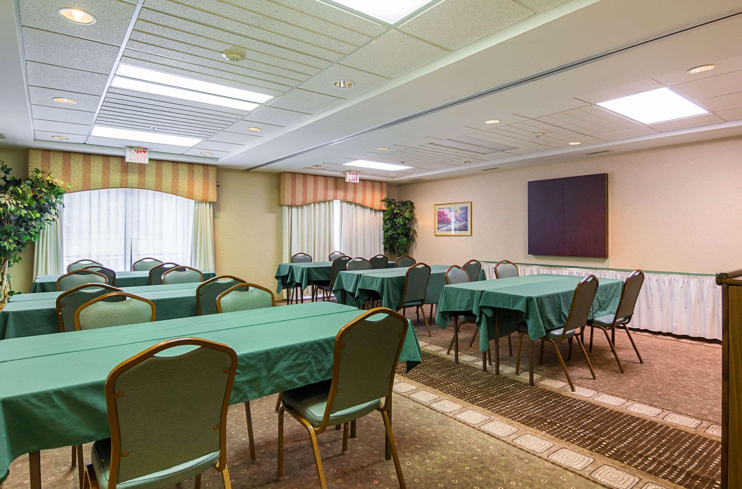 Quality Inn & Suites Kearneysville - Martinsburg Exterior photo